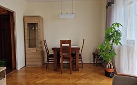 APARTAMENT zielona Retkinia - blisko ZOO, Atlas Arena, Mandoria, S14, Lotnisko
